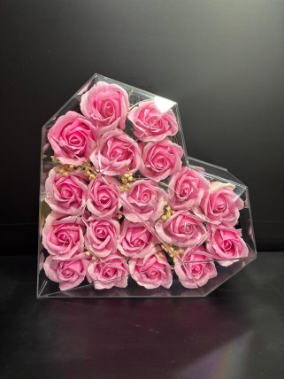 Işıklı Pembe Gül Kalp Aranjman
