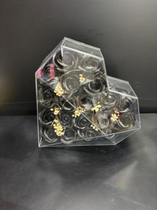 Işıklı Siyah Gül Kalp Aranjman