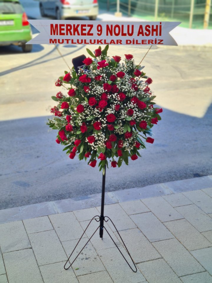 Kırmızı Güllü Ayaklı Ferforje, Kütahya Çiçekçi