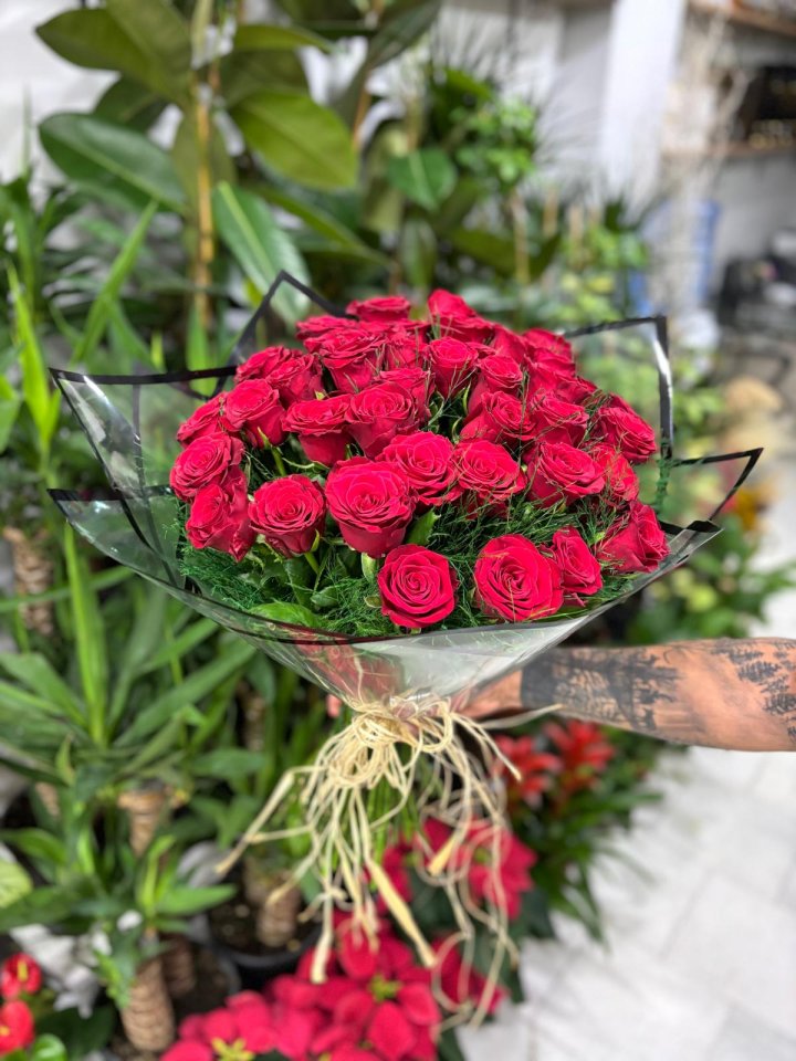 Bi Kucak Mutluluk, Çiçekçi Kütahya